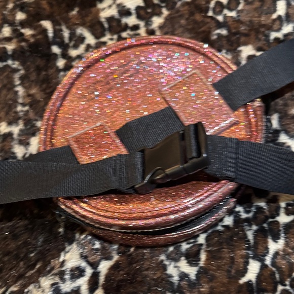 Adidas Pink Glitter Fanny pack /Crossbody Bag - Picture 7 of 7